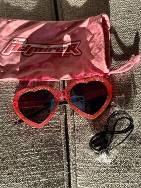 New Pit Viper the Admirer Sunglasses in pink